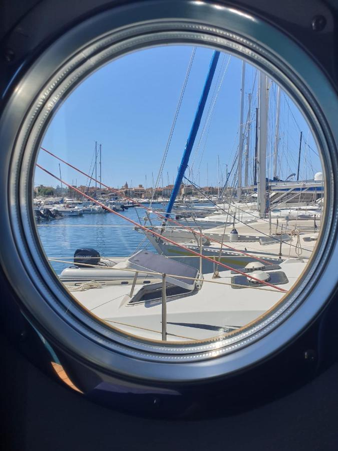 Houseboat Seabreeze Hotel Alghero Eksteriør billede