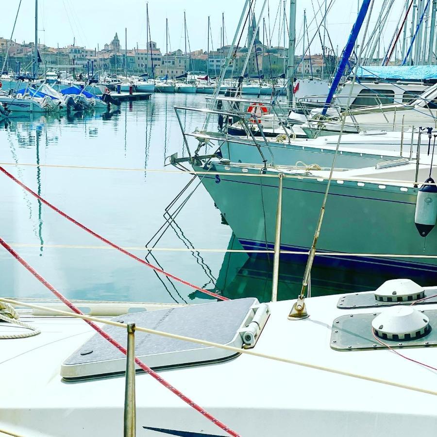 Houseboat Seabreeze Hotel Alghero Eksteriør billede