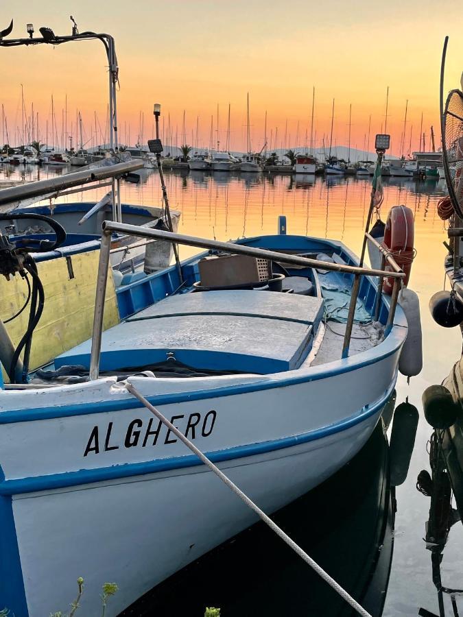 Houseboat Seabreeze Hotel Alghero Eksteriør billede