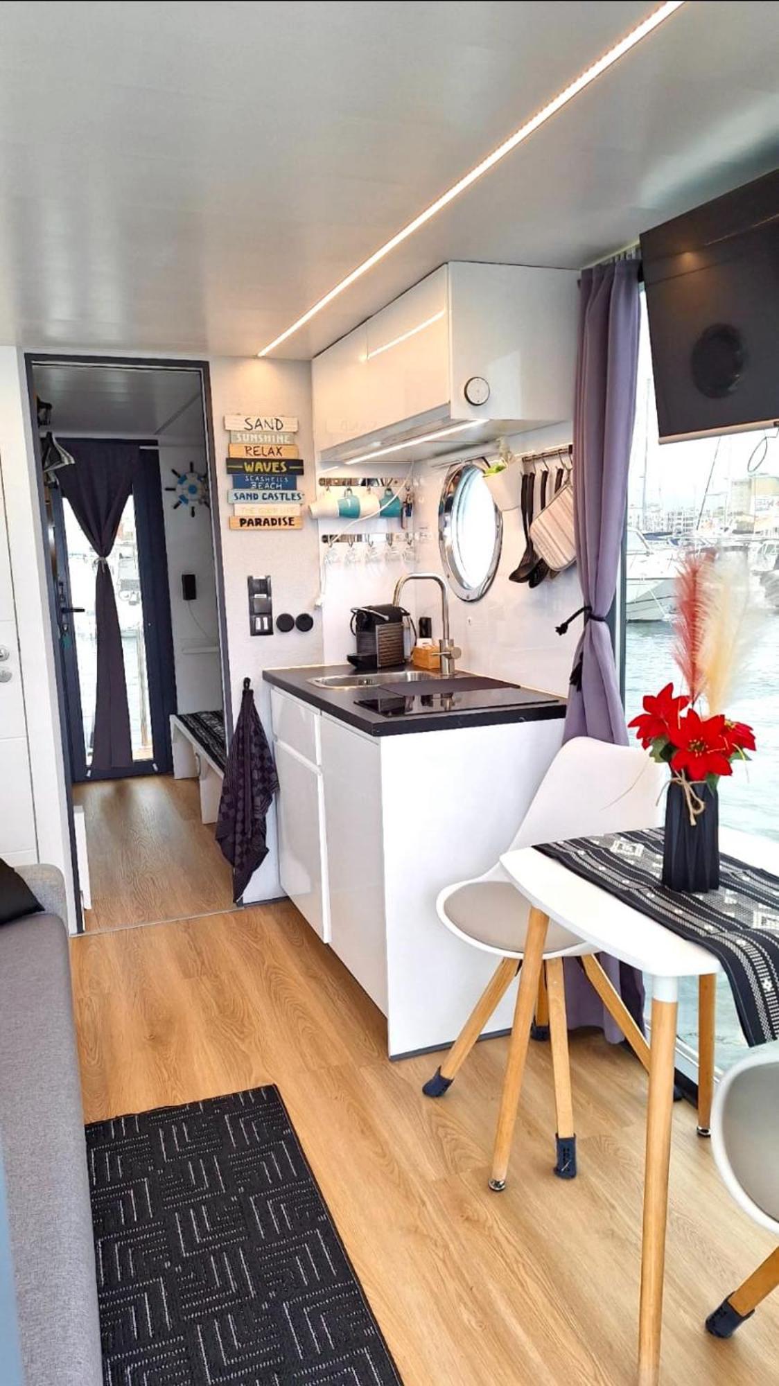 Houseboat Seabreeze Hotel Alghero Eksteriør billede